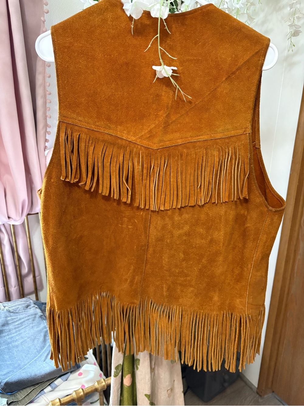 Vintage Suede Fringe Western Vest - Picture 3 of 4